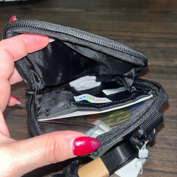 Chloe Crossbody Bag - Picture 4 of 5